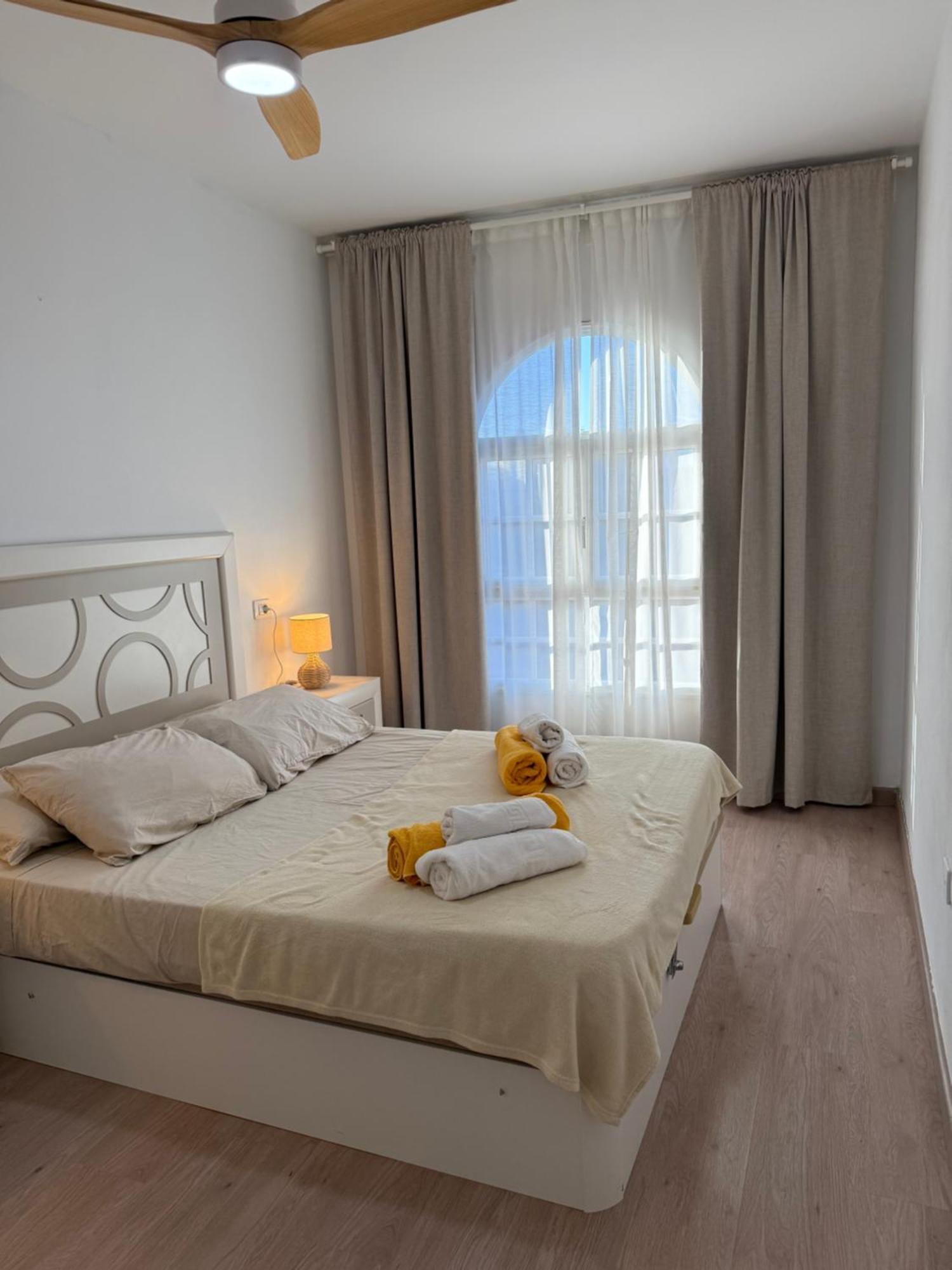 Seaside Paradise - 2 Bedroom Apartment With Ocean Views & Air Conditioning In Playa San Juan Dış mekan fotoğraf